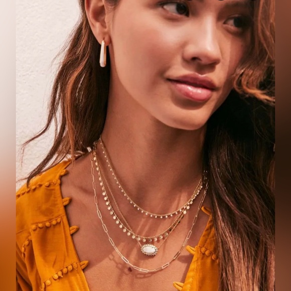 Kendra Scott Jewelry - Kendra Scott Kelsey Gold Hoop Earrings in Chartreuse Enamel